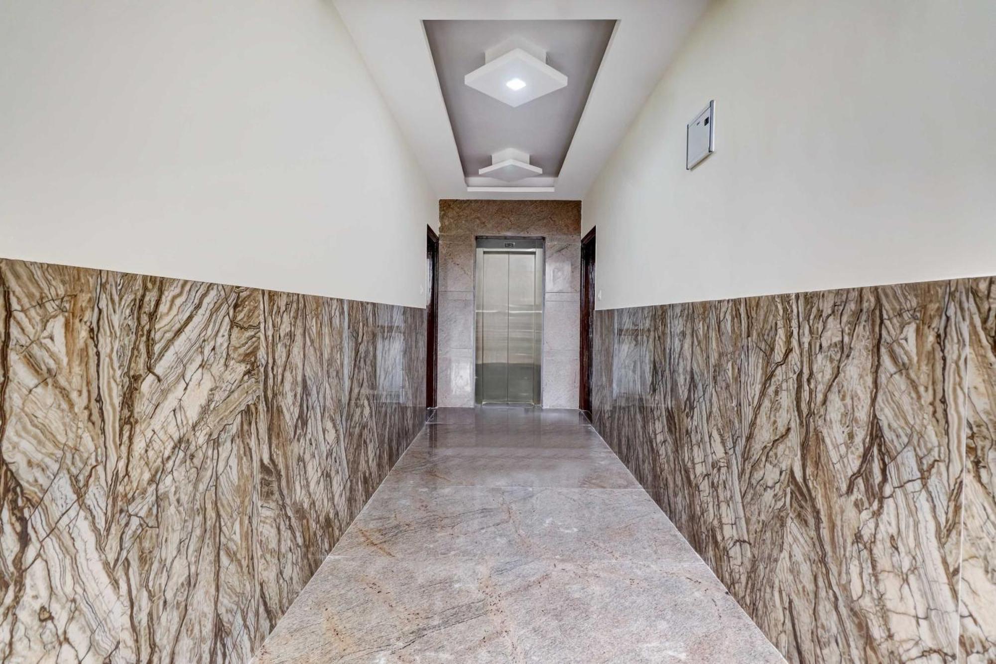 Collection O Olive Hotel Bangalore Exterior photo