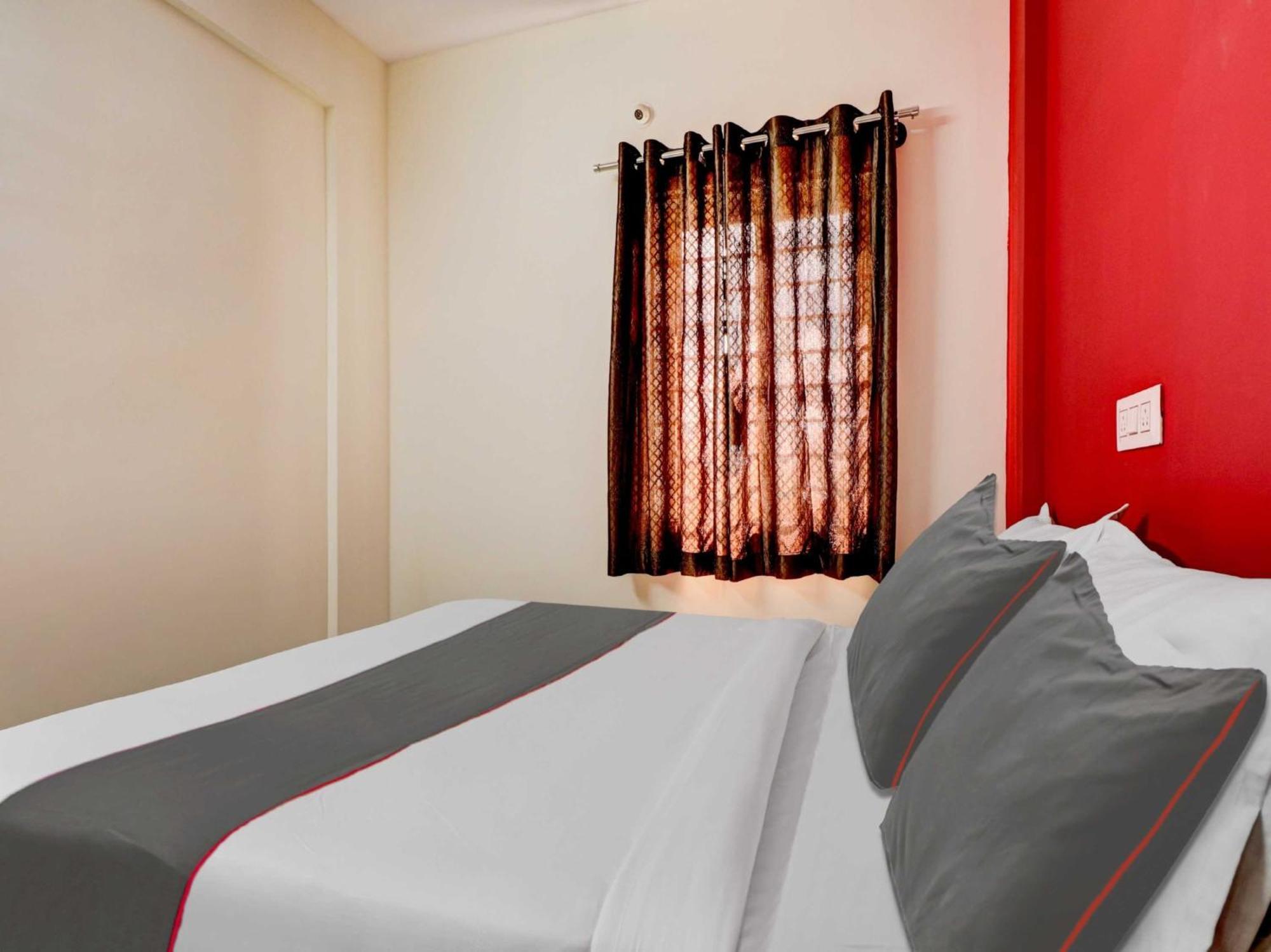 Collection O Olive Hotel Bangalore Exterior photo